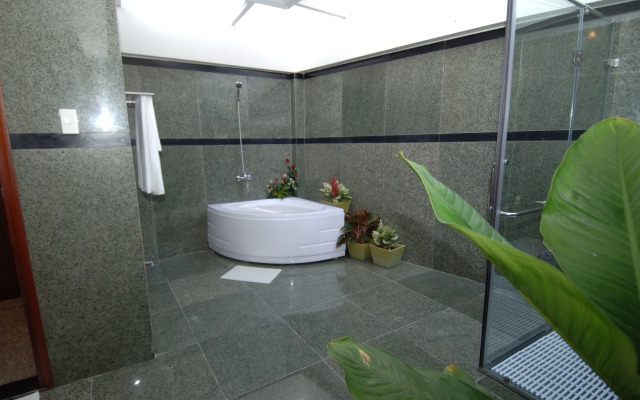 Saigon Emerald Resort