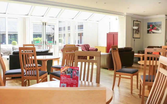 Flat 32 - Marine Court