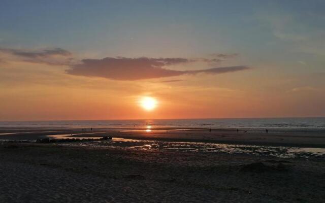 Bel appartement T2 150m plage et tous commerces