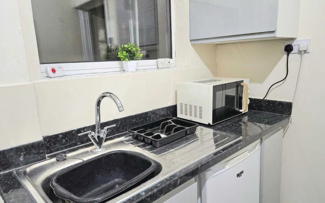 Spacious,luxury, Near City Center, Free Parking