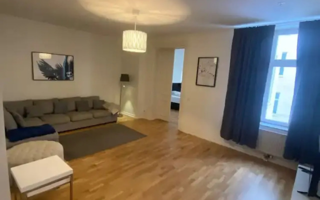 Elegant Apartment in the City