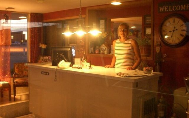 1st Travel Inn Oakley