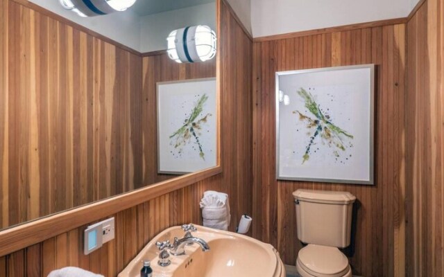 Slopeside Villa by Exceptional Stays