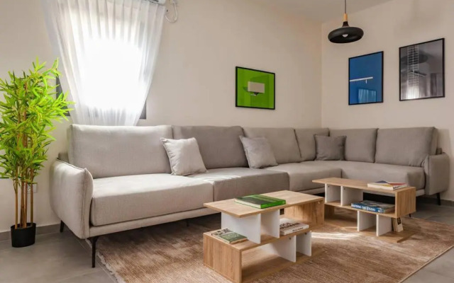 ✦Newly Renovated, Spacious 2BR✦ #BUGRASHOV_LIFE✦