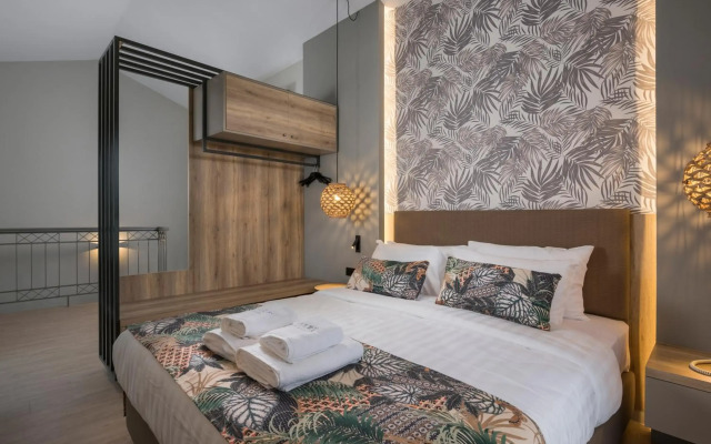 Mare Blue Suites