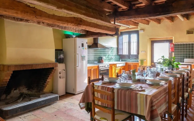 Vibranr Holiday Home in Aiguaviva With Swimming Pool