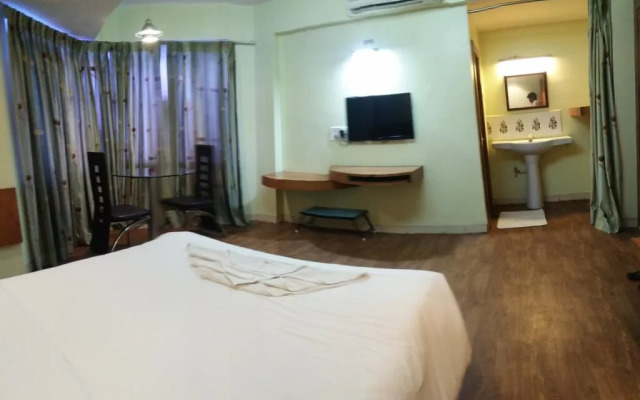Hotel Radhika Palace