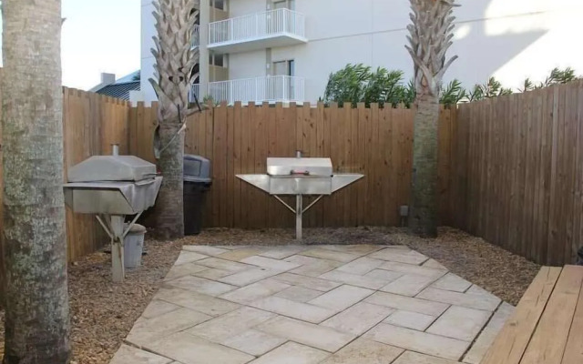 Pelican Pointe 1406 by RedAwning