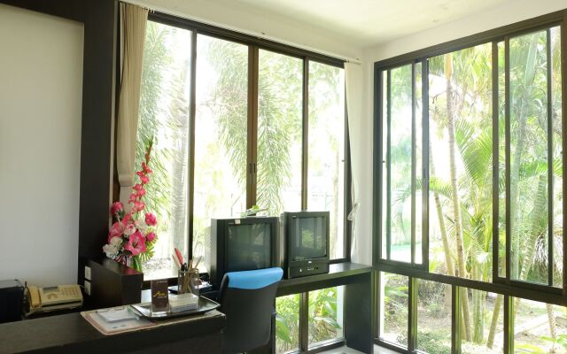 Aana Residence Resort
