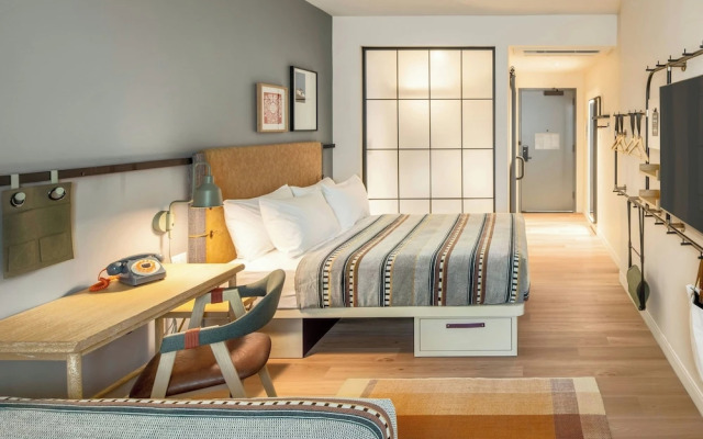 Moxy Cincinnati Downtown