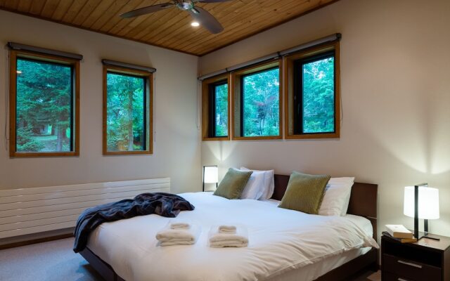 Starchase by H2 Life