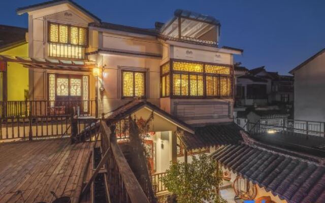 Yuyantang Riverside Courtyard Boutique Inn