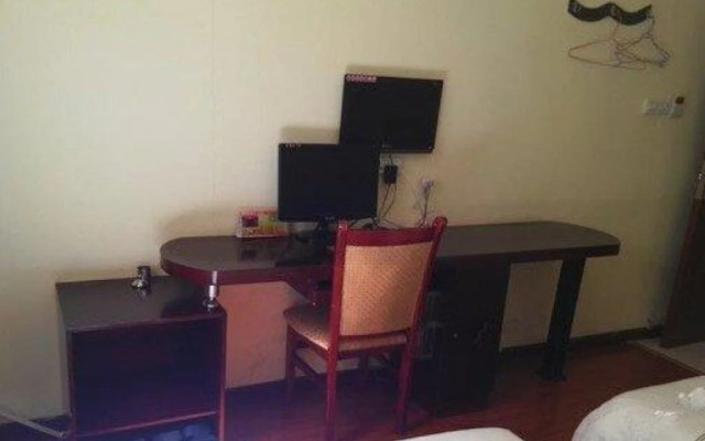 Tongxing Business Hotel