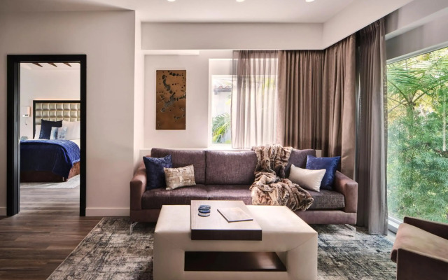 Sunset Marquis