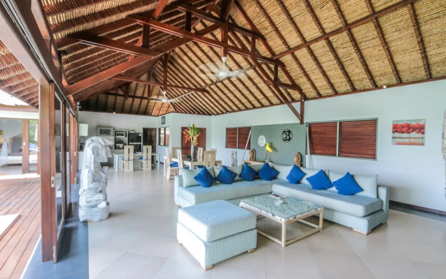 Villa Luna Maya