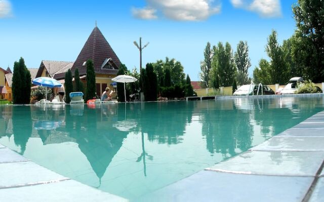 Piknik Holiday Village
