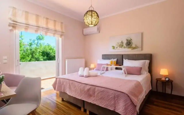 Stunning Comfortable Family House in Chania