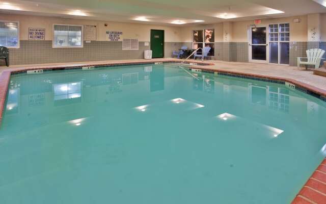 Country Inn & Suites by Radisson, Beaufort West, SC