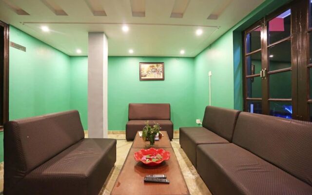 Goroomgo Sweet Sunset Resort Nainital