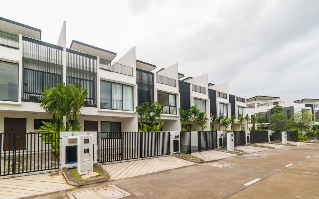 3bdr townhouse 800m from Bangtao beach