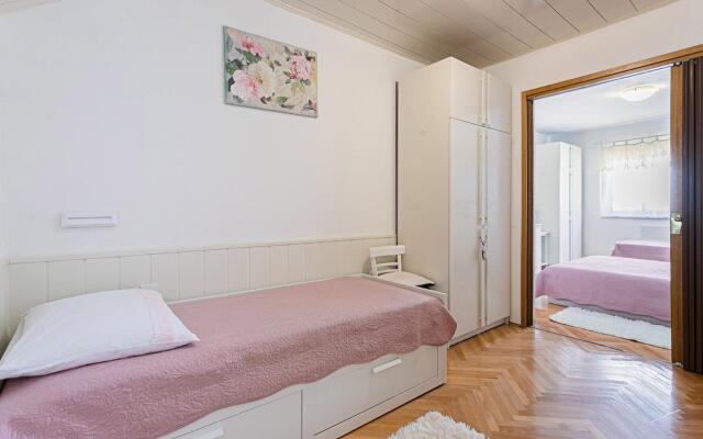 Anki - 15 m From sea - A2