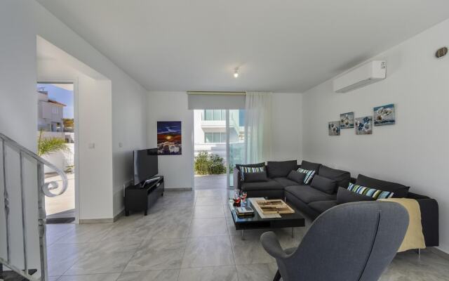 Protaras Villa Araella