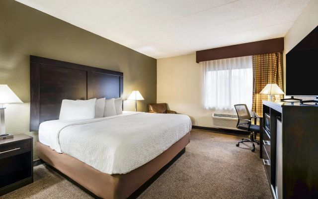 Baymont by Wyndham Janesville