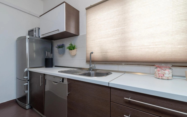 Apartment Radić-perfect location for summer activities