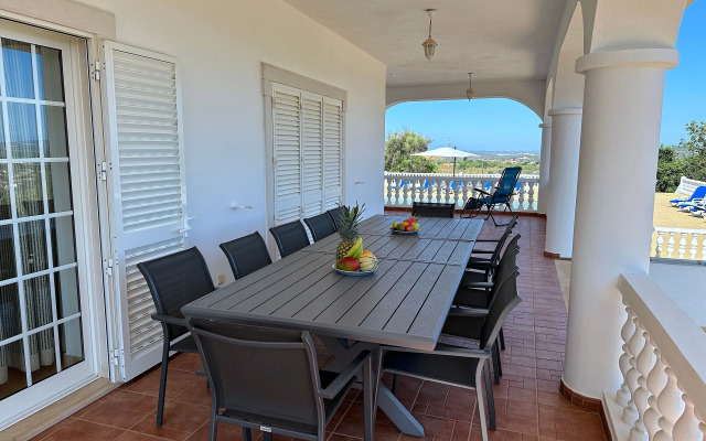 BnB Homes Luxurious Villa With 5 Bedrooms Pool