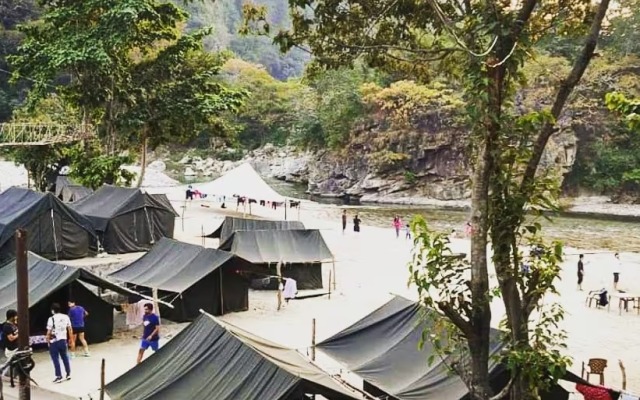 Hideaway By Bull Adventure Camp