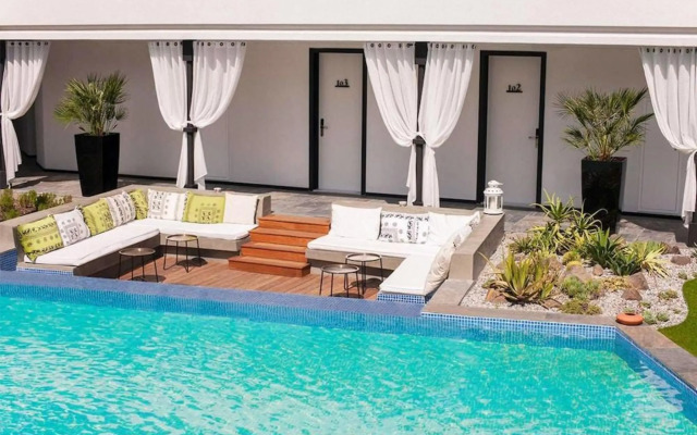 Mola Cunda Hotel