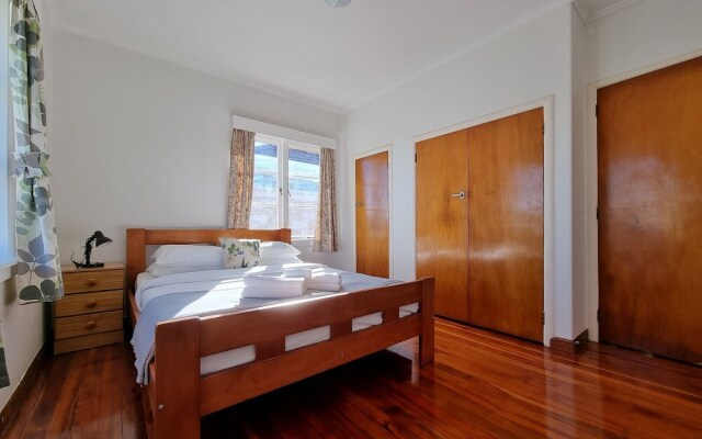 Cozy 3BR - Heat Pump & Wifi & Netflix