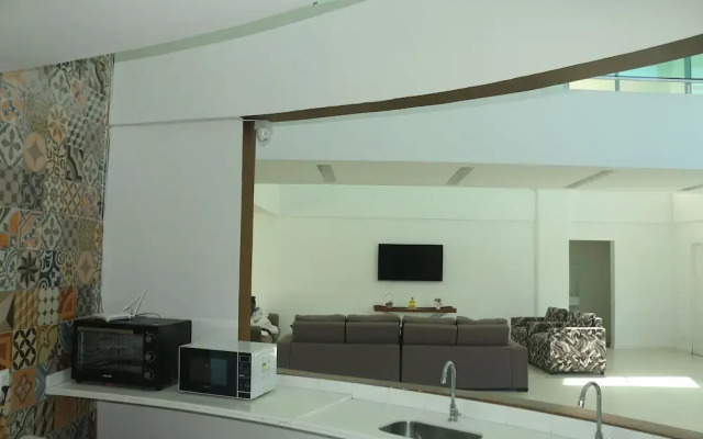 Mansao 6 suites c piscina e jacuzzi 082M