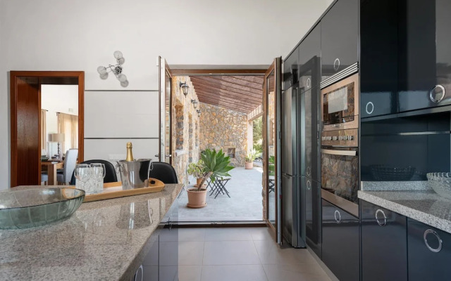 Bellpuig 4 in Art With 3 Bedrooms and 2 Bathrooms