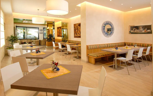 Hotel Antonella & Mael