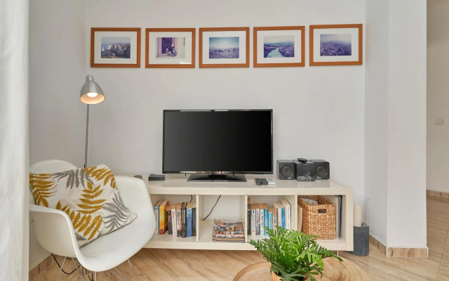 Apartment with private pool