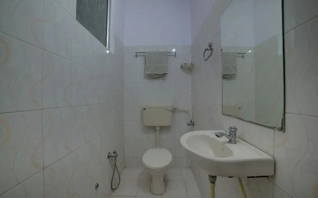 Shri Sai Paradise Hotel & Restaurant