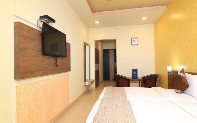 OYO 2136 Hotel The Continental