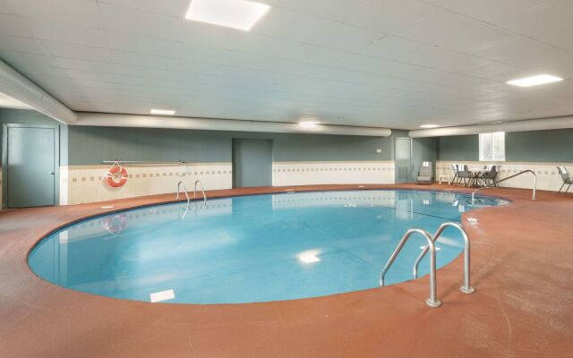 Quality Inn Newton at I-80