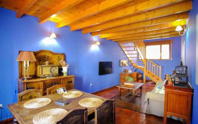 House with 2 Bedrooms in Ávila, with Wifi
