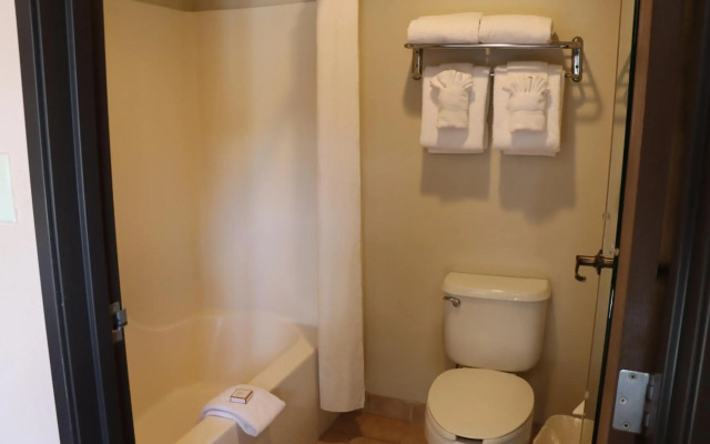 Sagebrush Inn & Suites