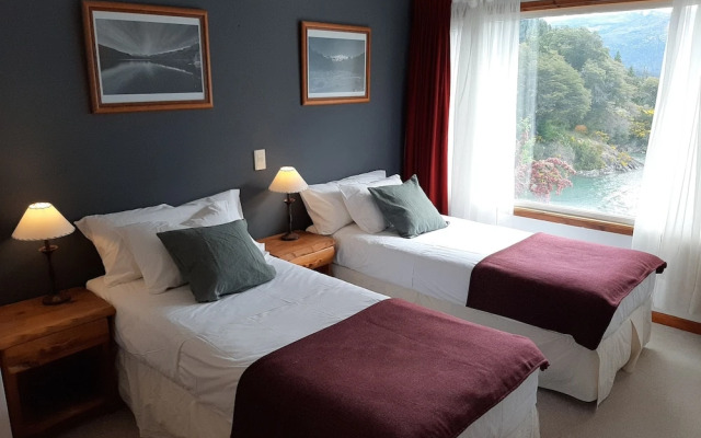 Mascardi Park Lodge & Hotel