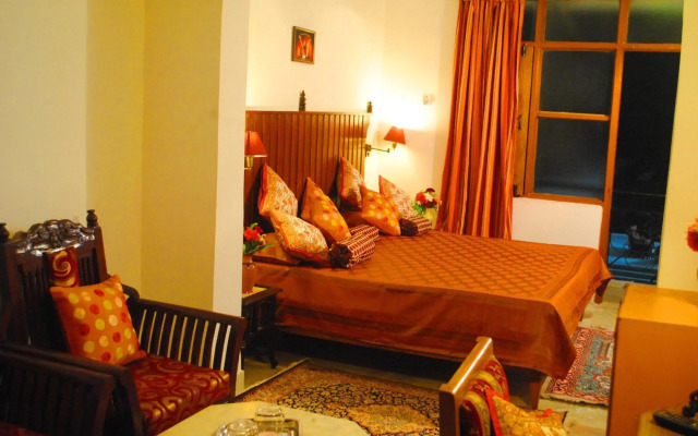 Hotel Harmony