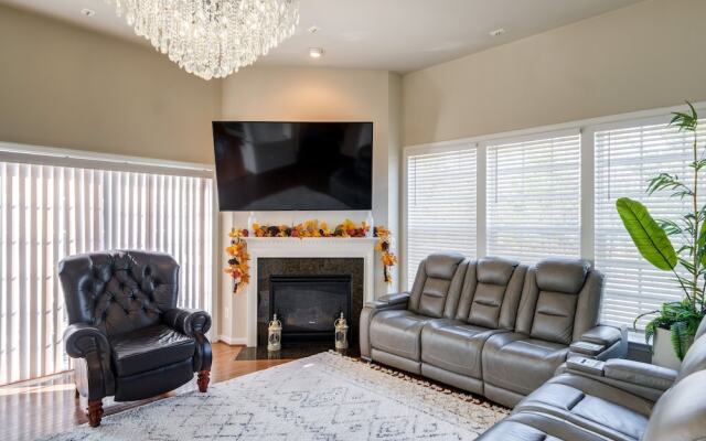Spacious Woodbridge Home Near Leesylvania Park!