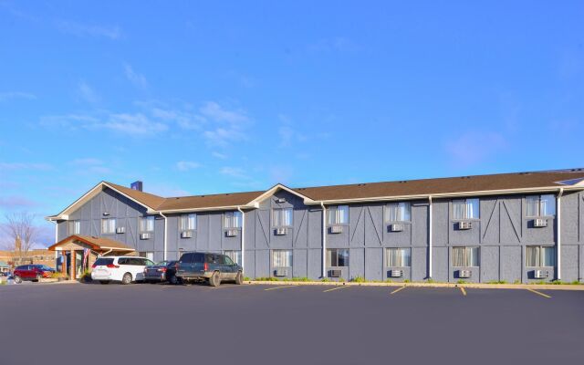 Americas Best Value Inn & Suites Detroit Lakes