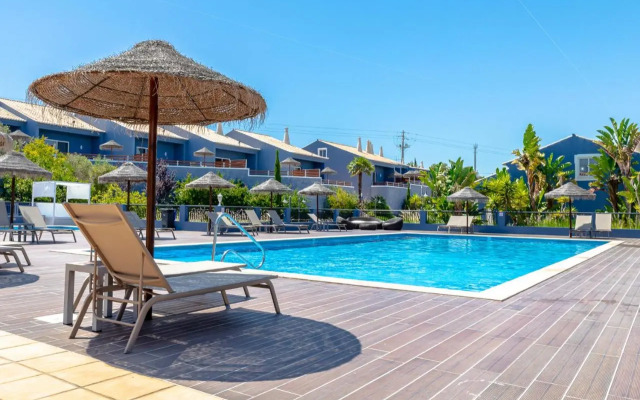 Aldeia Azul Resort