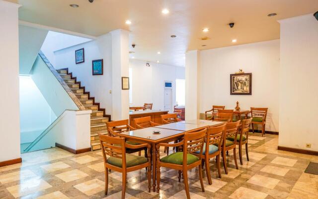 Collection O 1452 Hotel Utari