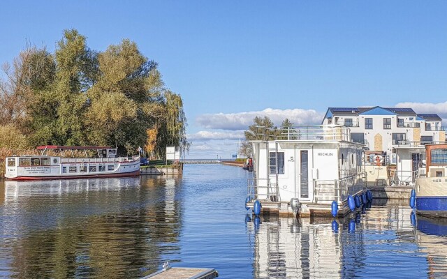 Amazing Apartment in Rechlin With 1 Bedrooms and Wifi