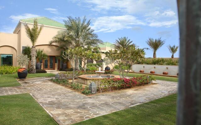 Anantara Al Sahel Villa Resort