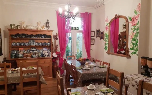 Breken Guest House